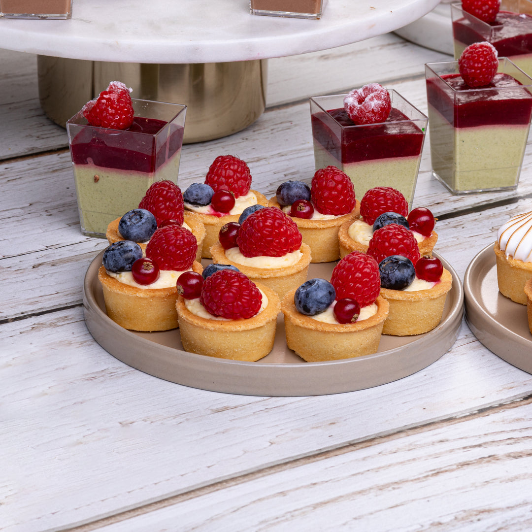 Mini tarta cu vanilie si fructe
