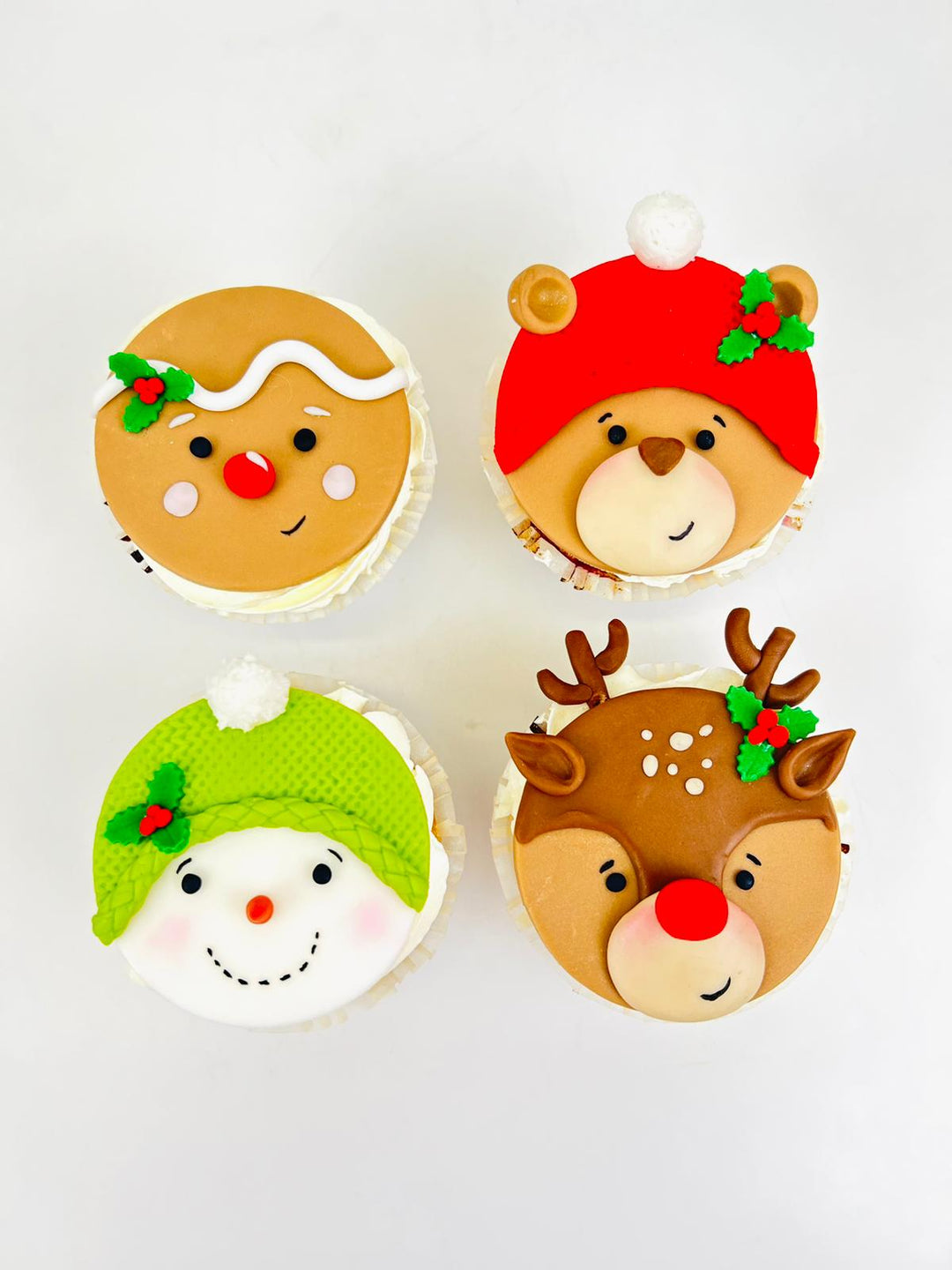 Cutia cu 4 briose Craciun